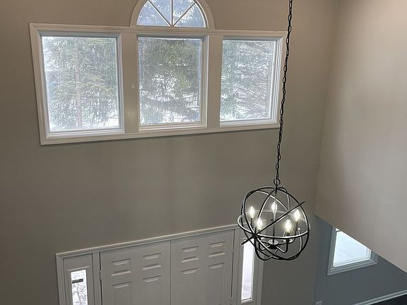 3rd image of 5 Mary Ln