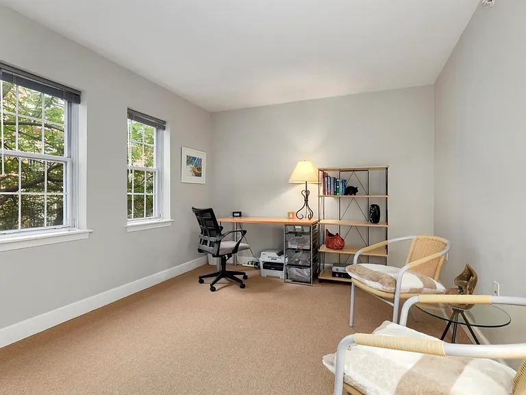 3617 38th St NW #209 — Photo 20