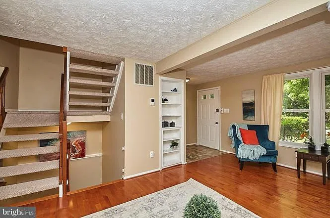 3 bed, 1520 sqft, $3,000 — Photo 4