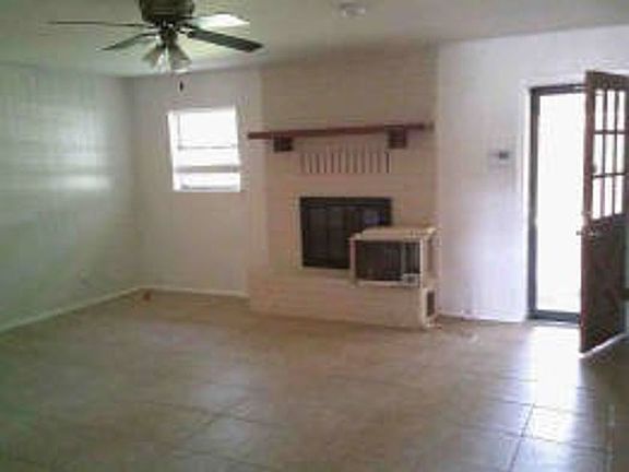 Additional Living Room