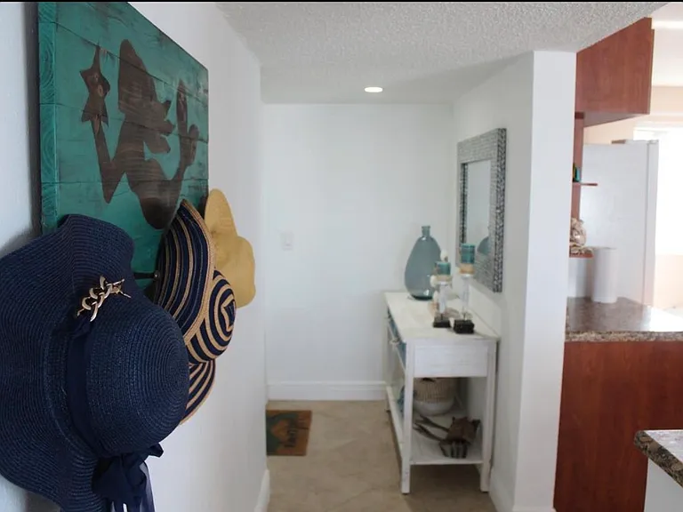 101022 S Ocean Dr — Photo 12