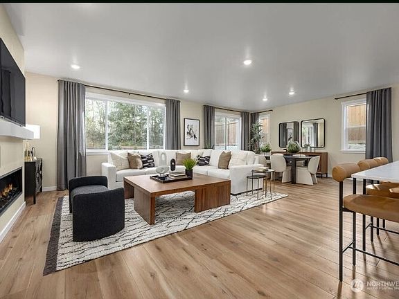 2nd image of 1411 121st Avenue SE #01