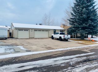 221 Toponce Dr, Evanston, WY 82930