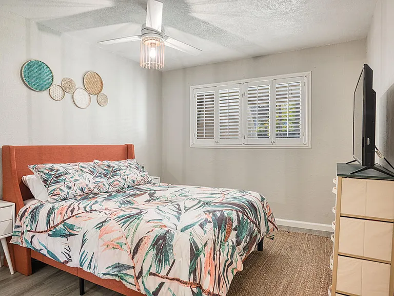 420 N Villa Ct #100 — Photo 17