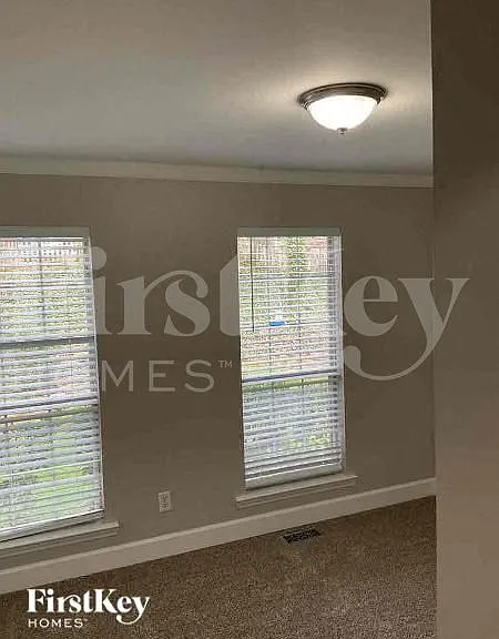 7815 Pinetuck Ln — Photo 9