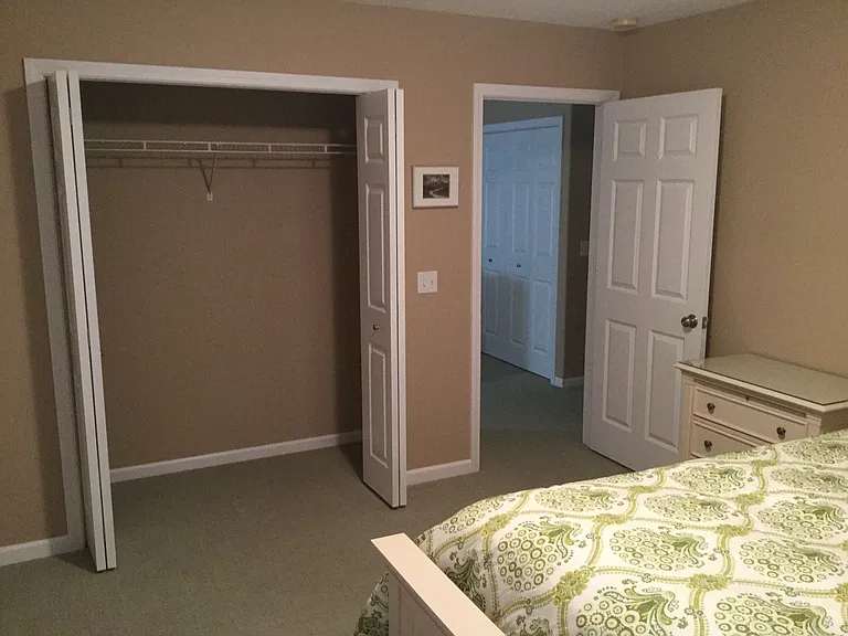 Sherwood Forest Dr — Photo 10