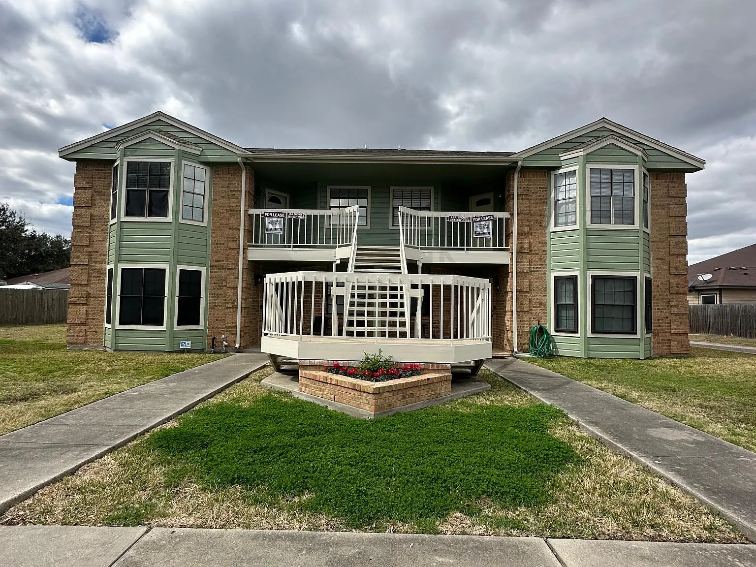 2 bed, 1310 sqft, $1,495 — Photo 1