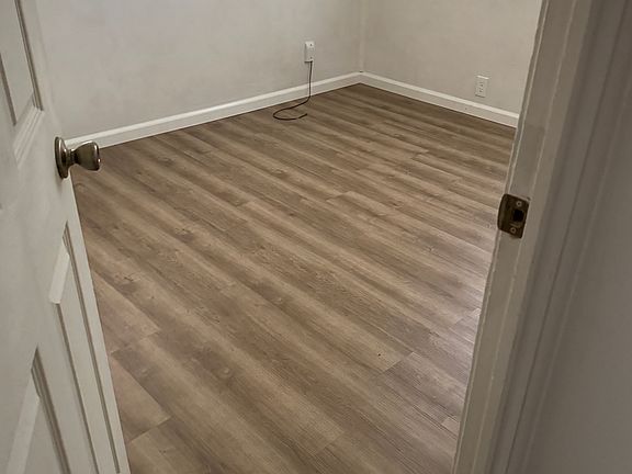 2nd image of 1905 S Prospect Ave