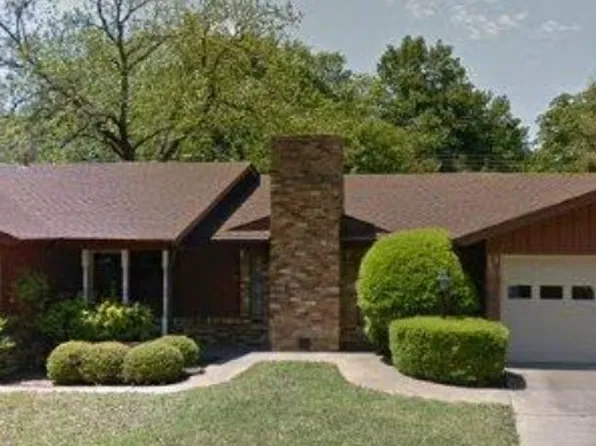 1125 Mary Dr, Hurst, TX 76053