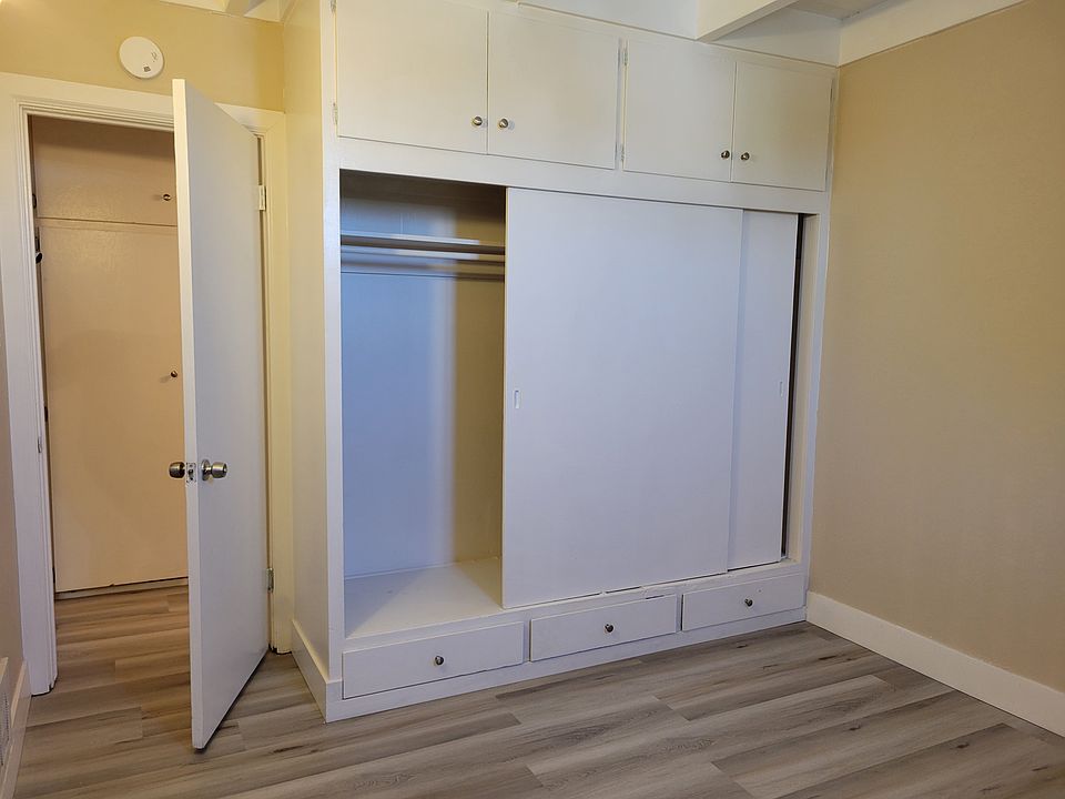 Bedroom Closet