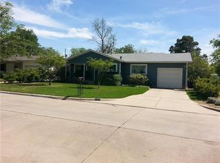 781 Henson Dr, Hurst, TX 76053