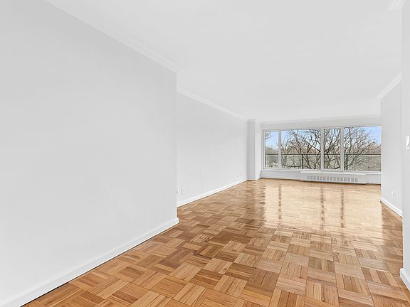 4th image of 200 Central Park S #5CC