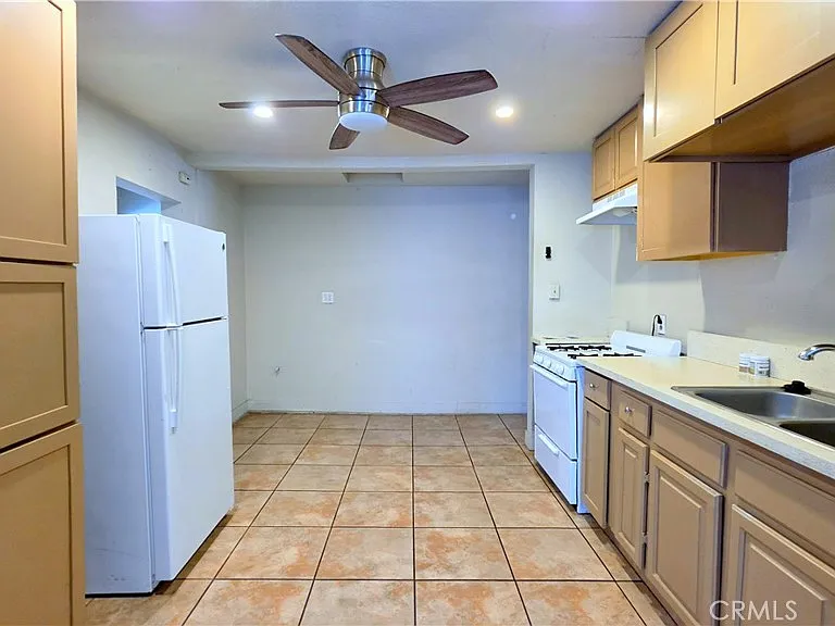 13666 Arrow Blvd — Photo 10