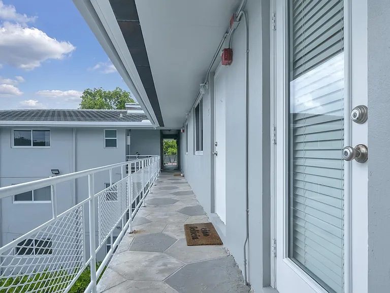 216 Calabria Ave #11 — Photo 18