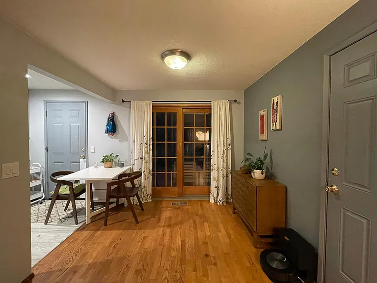 Dining space to give another idea