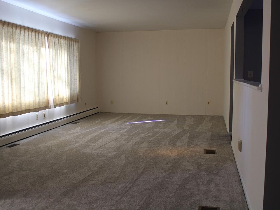 1st image of 38441 N Tewes Ct