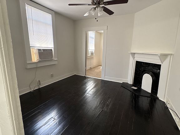 3rd image of 1126 Hillary St