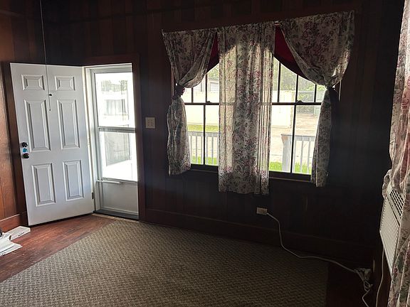 4th image of 103 Marcel St #A