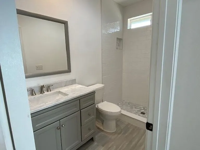 1801 NE 16th St — Photo 7