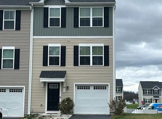 33 Sebago Pl, Martinsburg, WV 25403