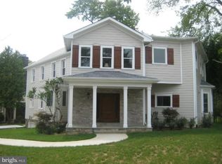 5100 Bradley Blvd, Chevy Chase, MD 20815