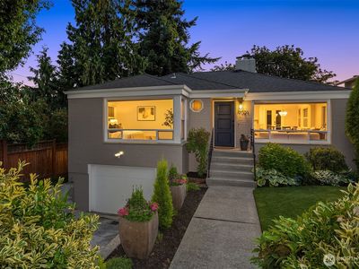9021 Phinney Avenue N, Seattle, WA, 98103