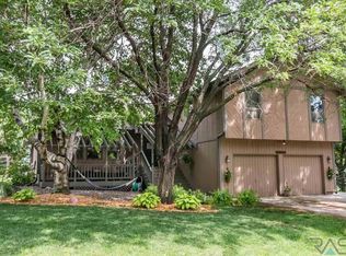 708 N Appaloosa Trl, Sioux Falls, SD 57110