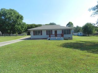 104 Castle Ct, Gaffney, SC 29340