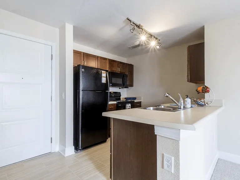 2829 Peabody Ave — Photo 12