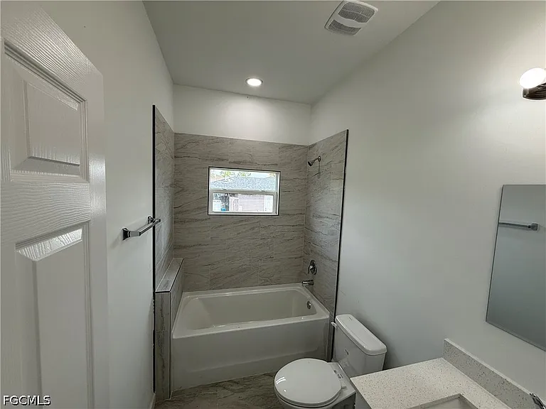 1103 W 10th St — Photo 19