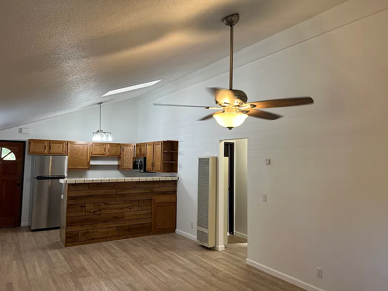 1024 Paloma Ave #1024 — Photo 11