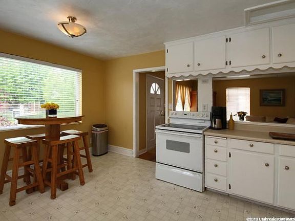 4th image of 5746 S McMillan Cir