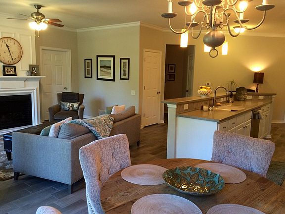 Open concept, dining, kitchen & living areas