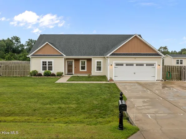 500 Perth Court, Hubert, NC 28539