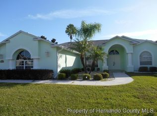 1098 Overland Dr, Spring Hill, FL 34608