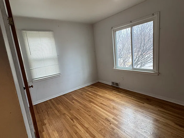 25507 W Hills Dr — Photo 5