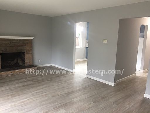4th image of 842 Leigh Ave