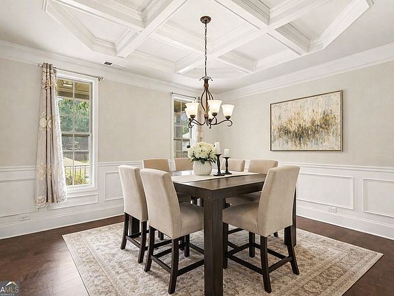 3rd image of 526 Blue Mountain Rise