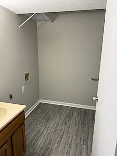 225 Churchill Dr #3 — Photo 9