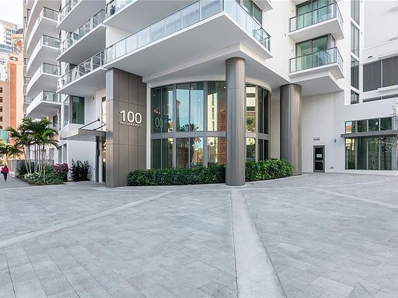 4th image of 100 1st Ave N Unit 3705