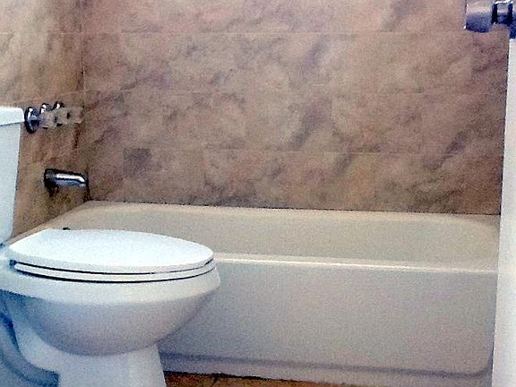 4th image of 180 NE 71st St APT 4