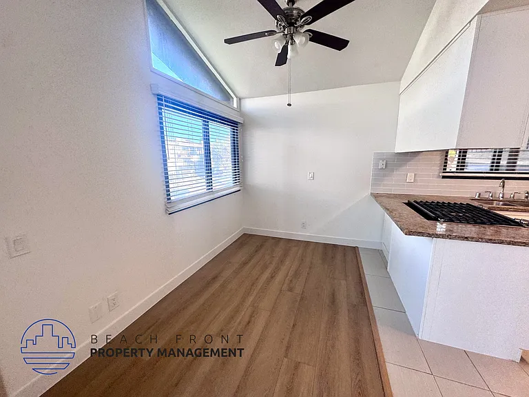 6712 W 86th Pl. — Photo 8