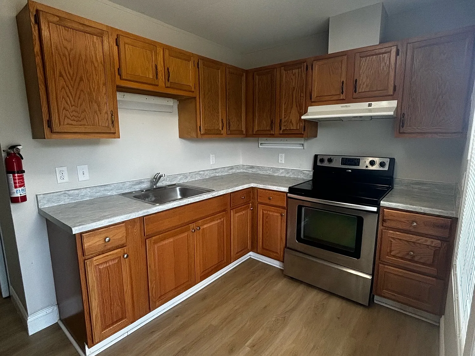 124 Worthington Drive - A — Photo 2