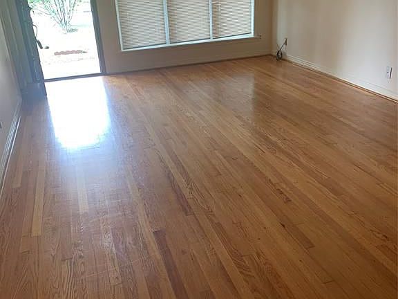2nd image of 4025 Silverwood Dr