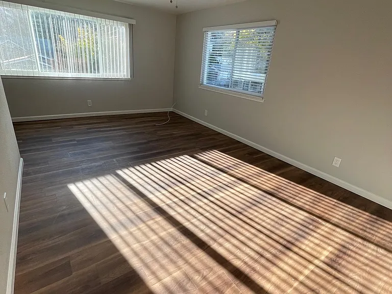 1501 Berrellesa St — Photo 4
