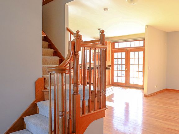 3rd image of 784 Ekman Dr