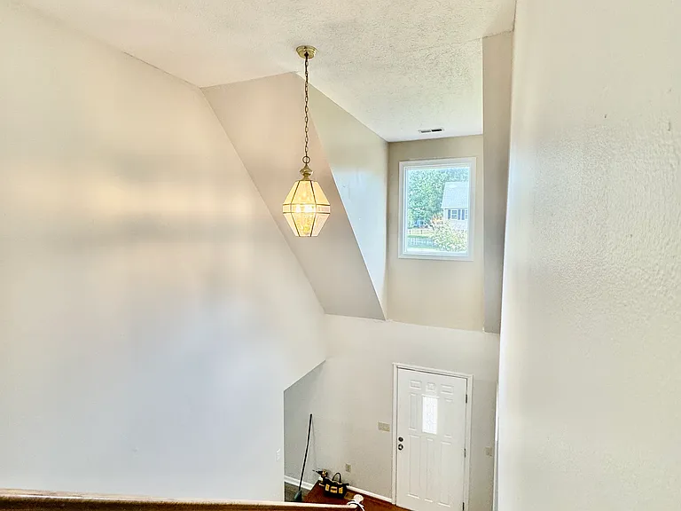 203 Cherokee Dr — Photo 25