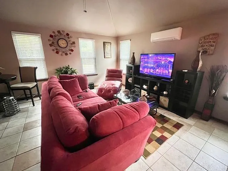 6500 Lakewood Dr — Photo 16
