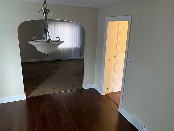 2nd image of 4800 Seneca St Floor 1