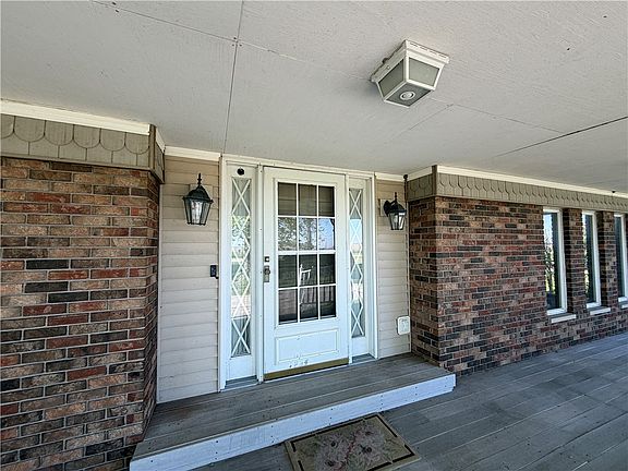 3rd image of 2761 County Road 1700 N